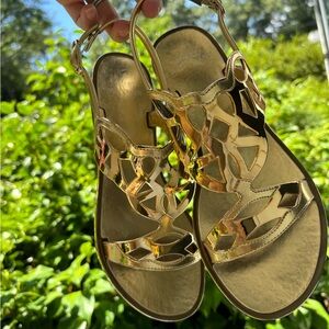 Stuart Weitzman Gelfisher Womens Flat Jelly Sandals